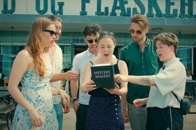 Mystery Hunt in the Meatpacking District. Great for school trips and team building